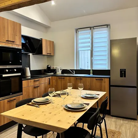 Le T2 New Hyper Center Air Conditioning *